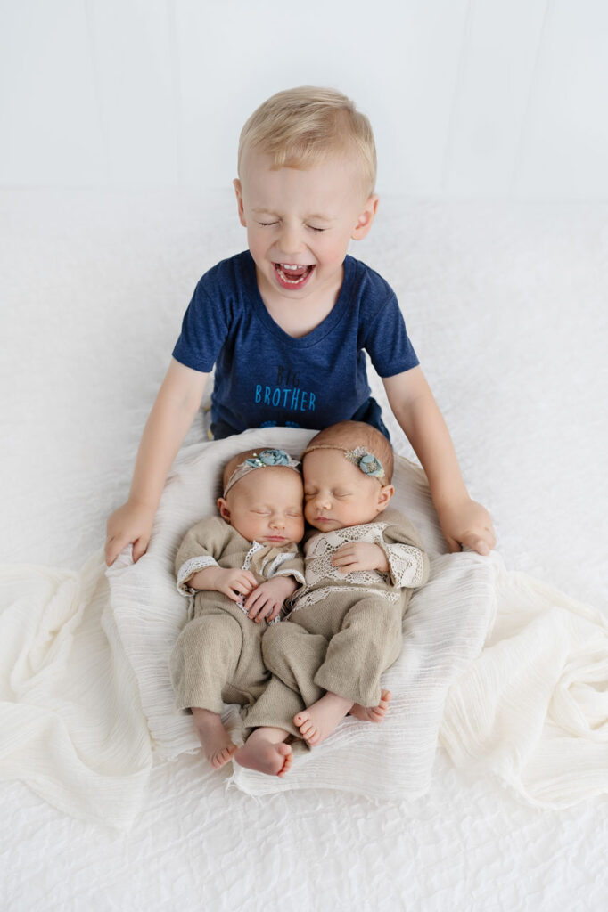 Babyfotografie | Einfühlsame Babybauchfotos | Newbornshooting, Babybauchshooting bis hin zu Familienfotos in Wien,
